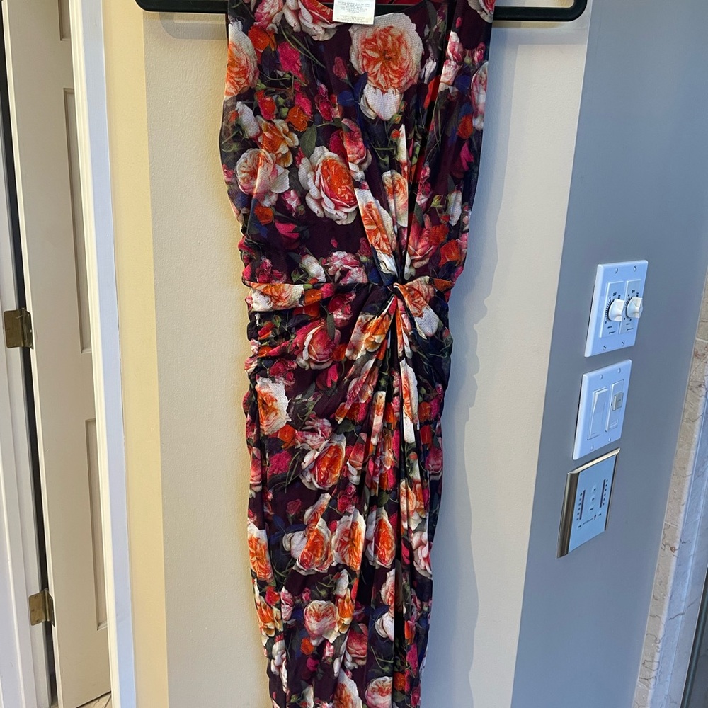 Stunning Italian FUZZI  stretch dress size medium perfect perfect condition